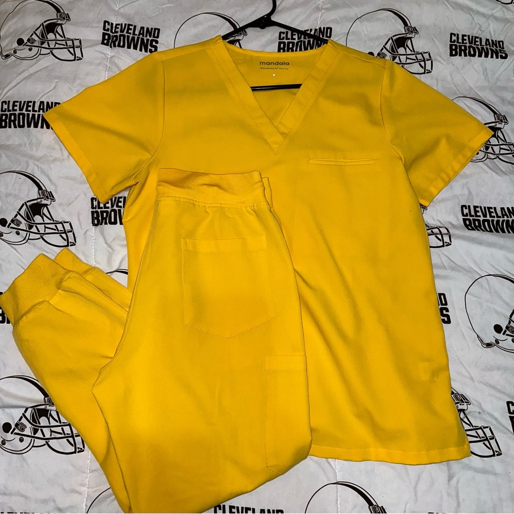 Mandala Yellow Scrub Set